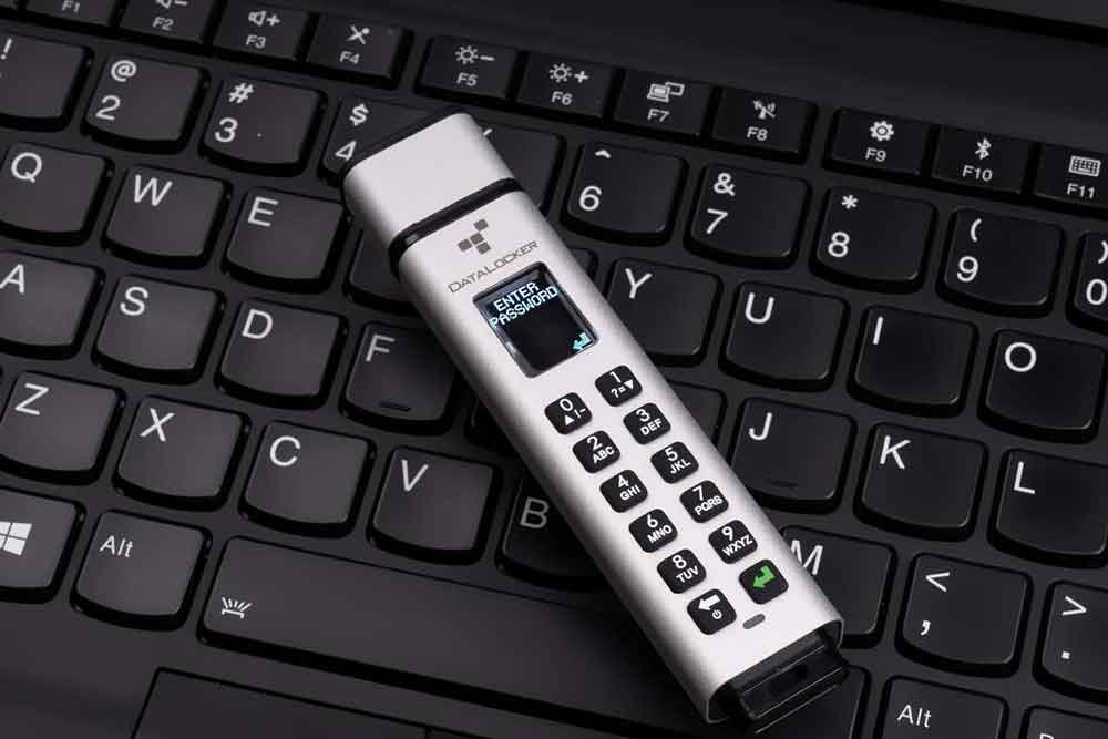 Die unterschätzte Gefahr: «Dreifache USB-Sicherheit mit DataLocker»
